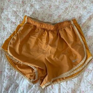 Nike Women's Dri-Fit Orange Size Medium Athletic Shorts
